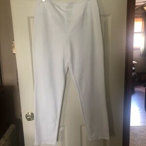 Women with Control White Ankle Cropped Pants